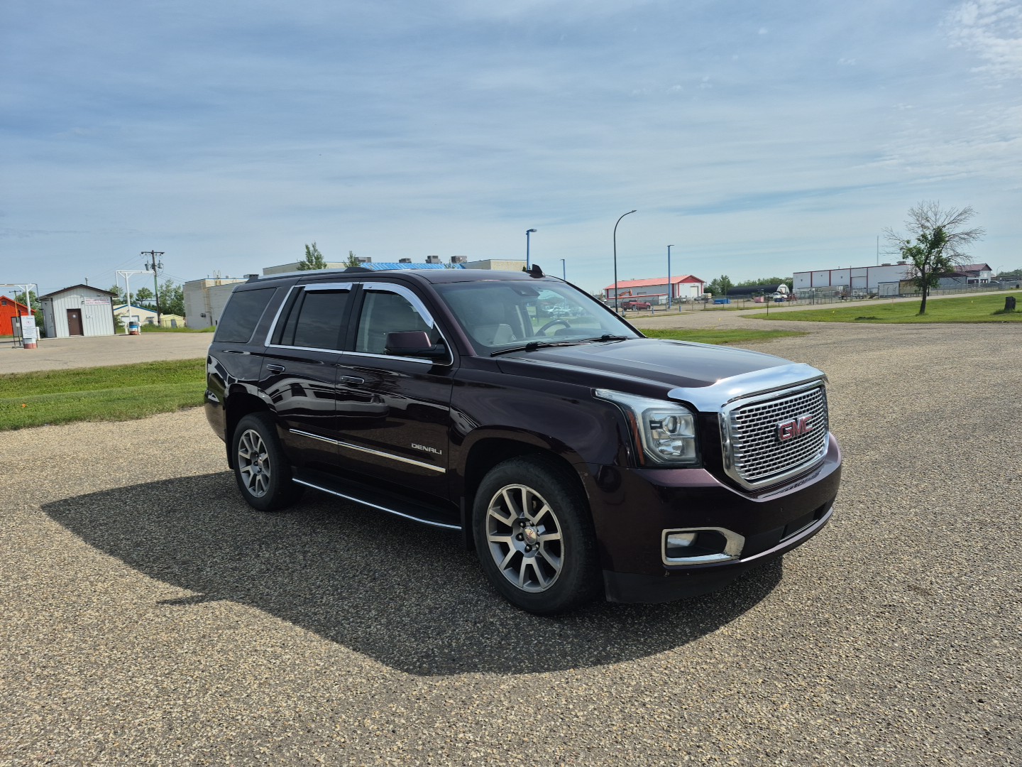 Black Cherry Metallic 2017 GMC Yukon SUV / Crossover Four-Wheel Drive Automatic