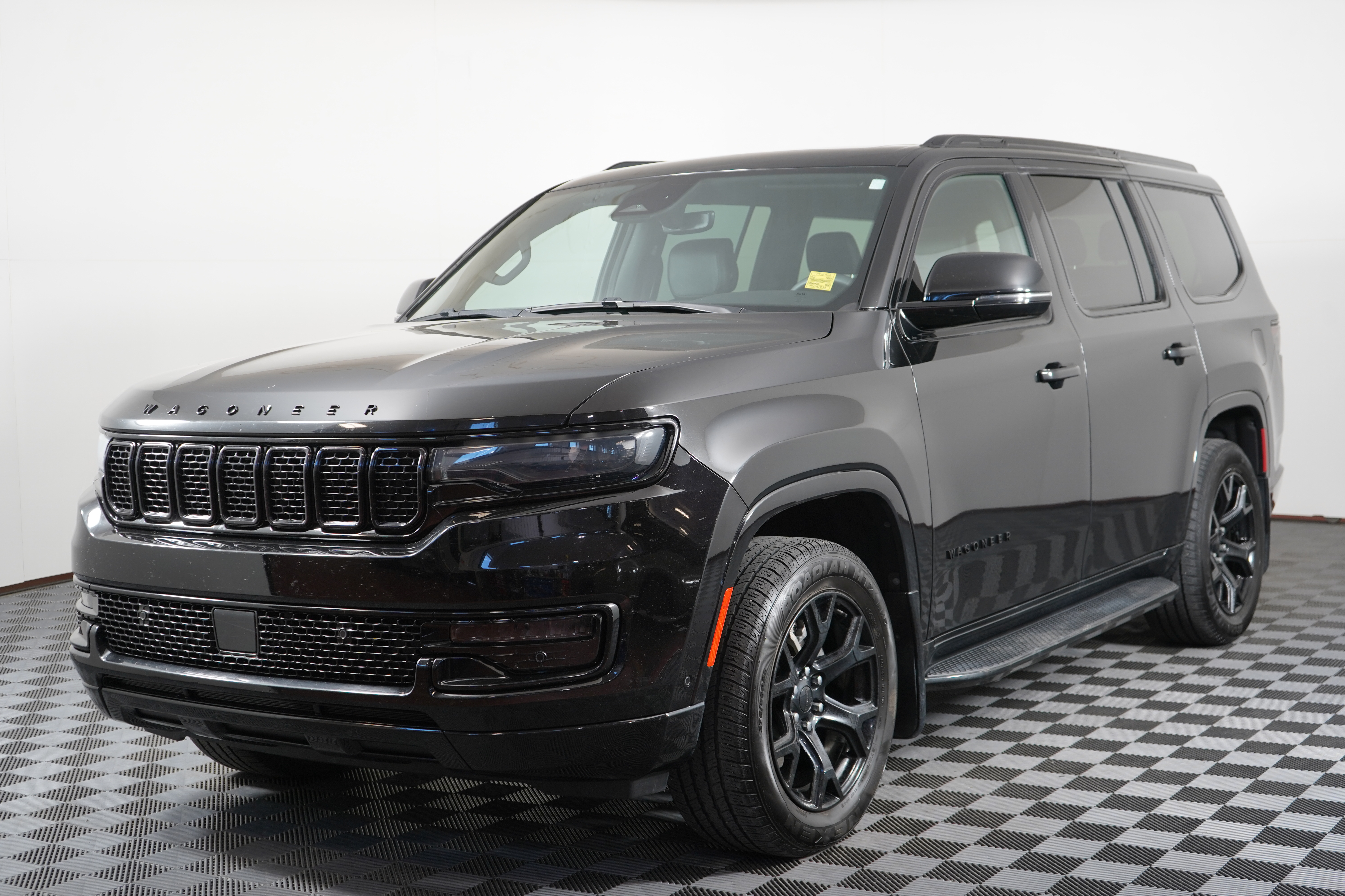 Diamond Black Crystal Pearlcoat 2023 Jeep Wagoneer SUV / Crossover Four-Wheel Drive Automatic