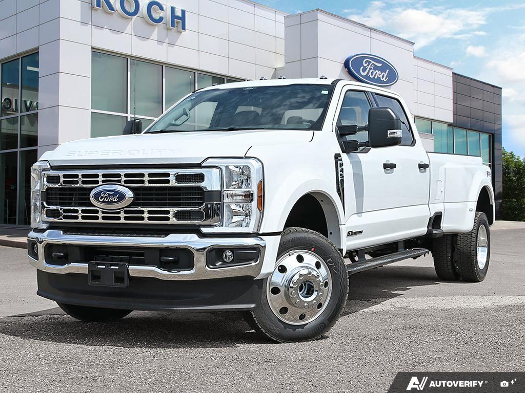 Oxford White 2026 Ford F-450 Super Duty Pickup Truck Four-Wheel Drive Automatic