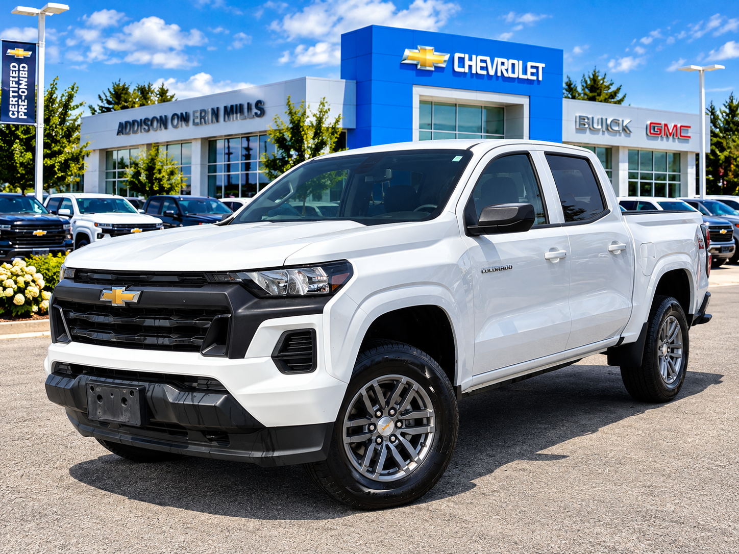 Summit White 2025 Chevrolet Colorado Pickup Truck Four-Wheel Drive Automatic
