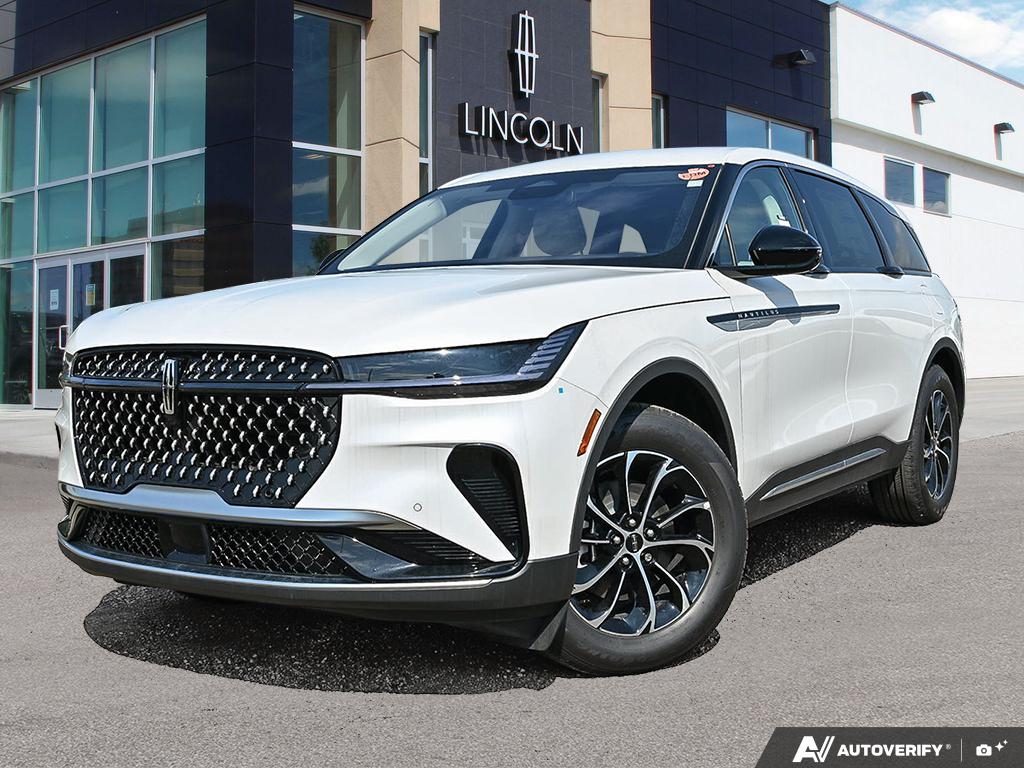 White Platinum Metallic Tri-coat 2026 Lincoln Nautilus SUV / Crossover All-Wheel Drive Automatic