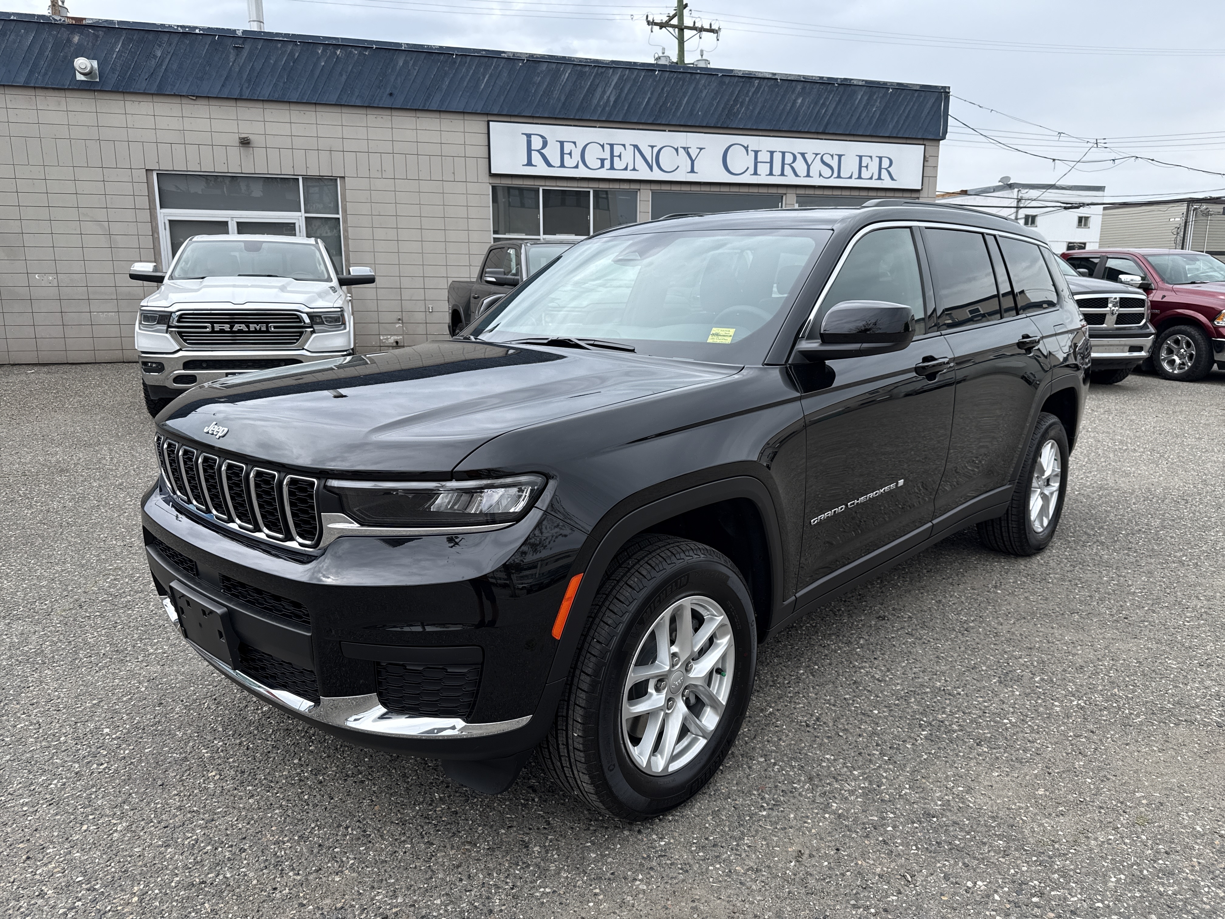 2026 Jeep Grand Cherokee L Laredo X 4WD