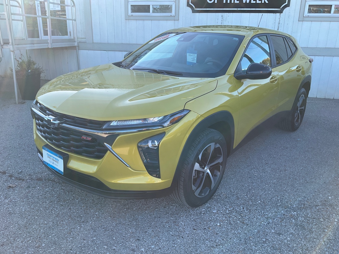 Nitro Yellow Metallic 2025 Chevrolet Trax SUV / Crossover Front-Wheel Drive Automatic