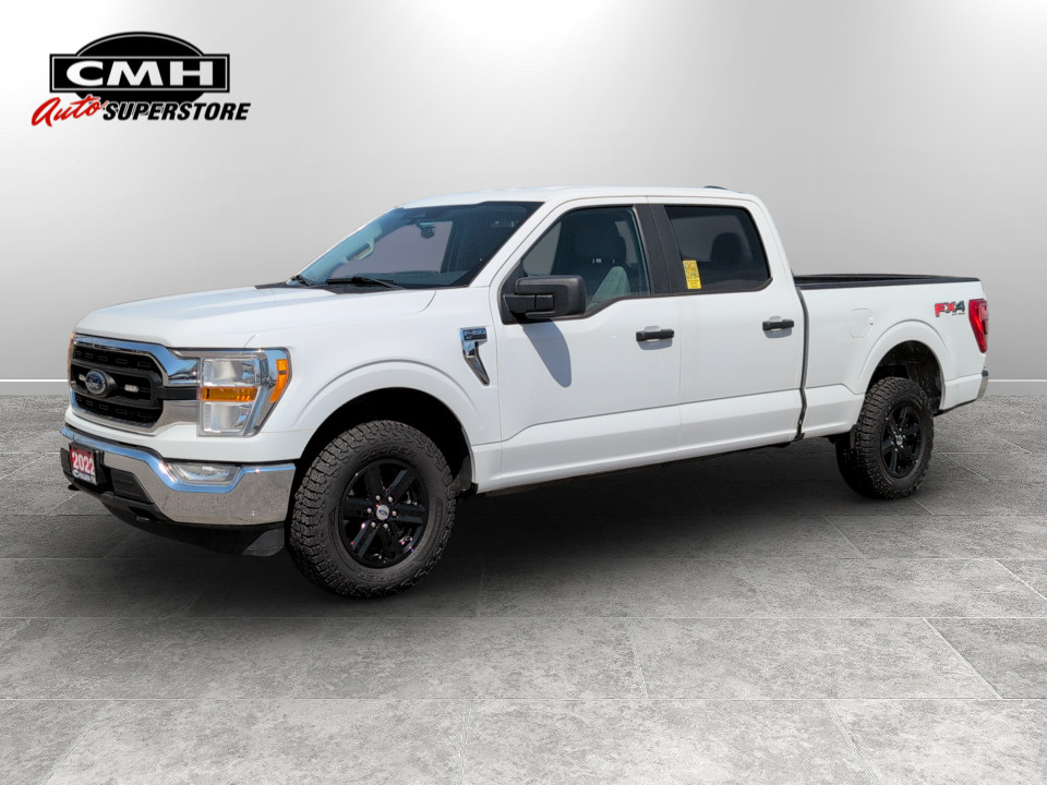 White 2022 Ford F-150 XLT SuperCrew 4WD Pickup Truck Four-Wheel Drive Automatic