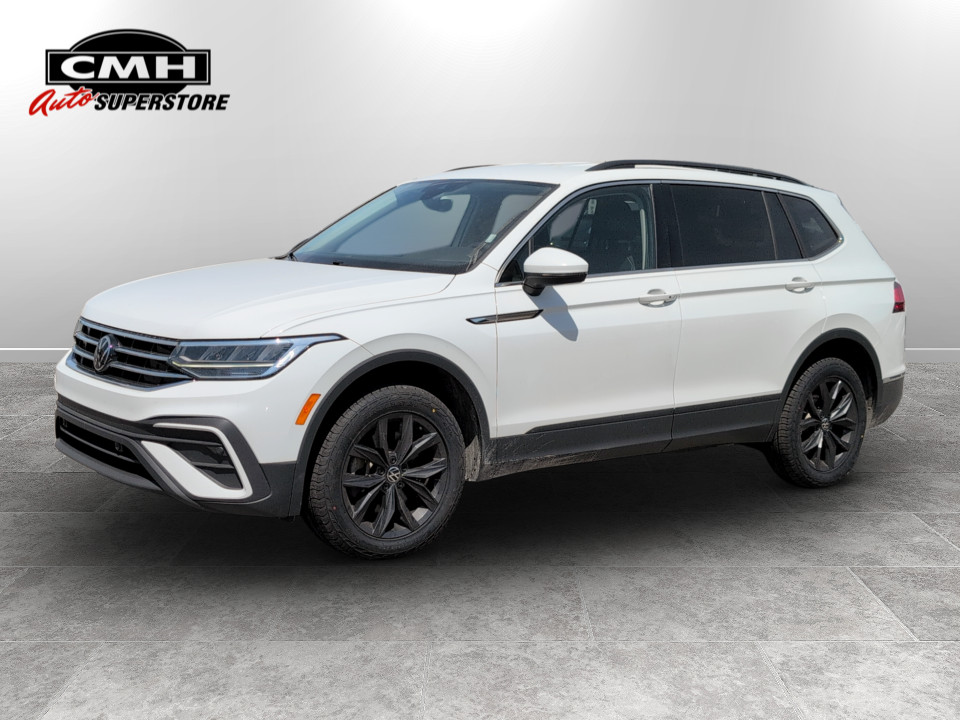 Pure White 2024 Volkswagen Tiguan Comfortline 4Motion SUV / Crossover Automatic