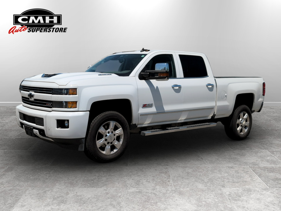 Summit White 2018 Chevrolet Silverado 2500HD LTZ Crew Cab 4WD Pickup Truck Four-Wheel Drive Automatic