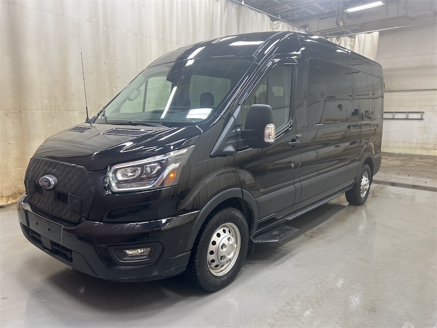2022 Ford Transit Passenger 350 XLT Medium Roof LB AWD