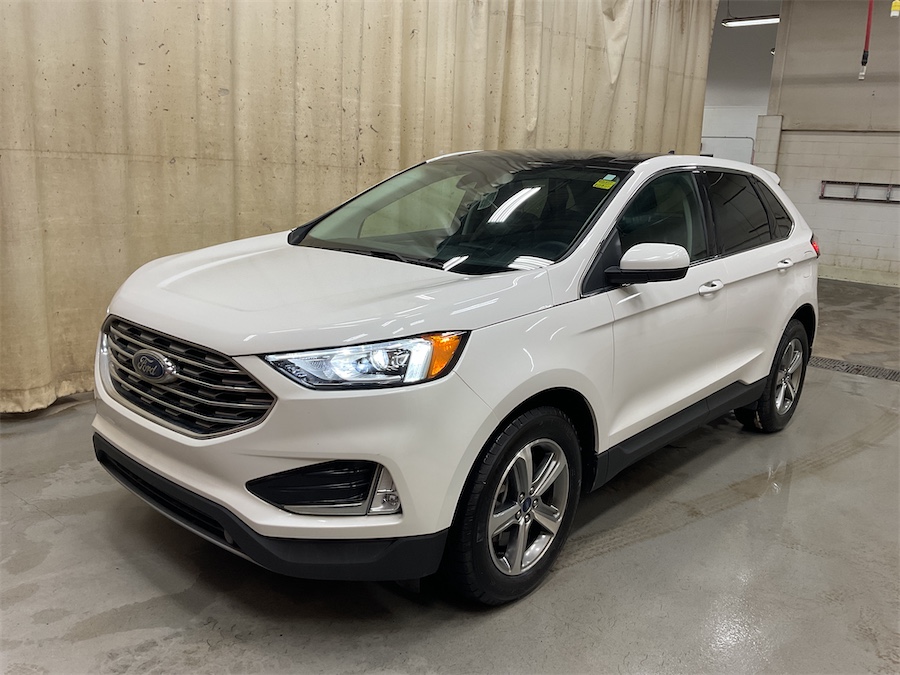 Star_white_3c/pristi 2022 Ford Edge SEL AWD SUV / Crossover All-Wheel Drive Automatic