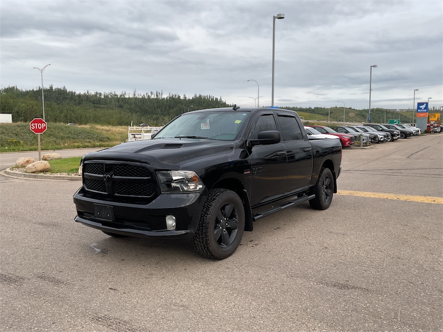 2023 RAM 1500 Classic Express Crew Cab 4WD