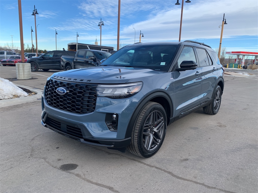 2026 Ford Explorer ST-Line AWD