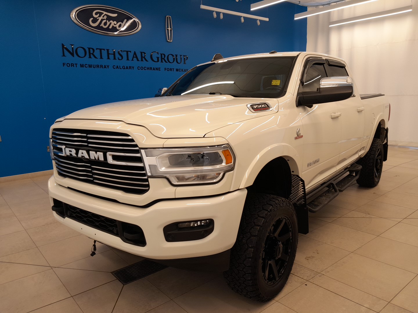 2020 RAM 3500 Laramie Crew Cab 4WD