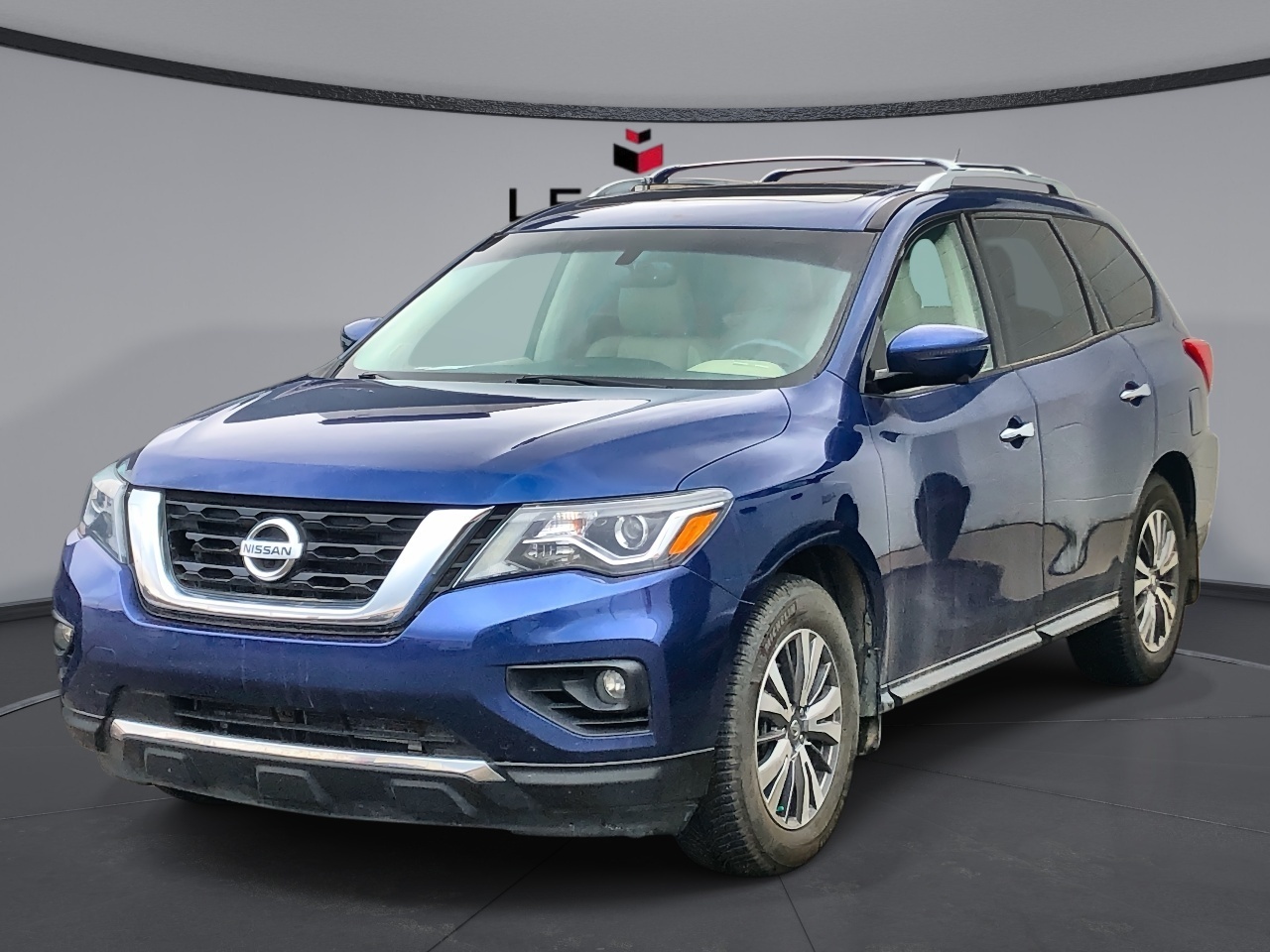 Blue 2018 Nissan Pathfinder SUV / Crossover Four-Wheel Drive Automatic