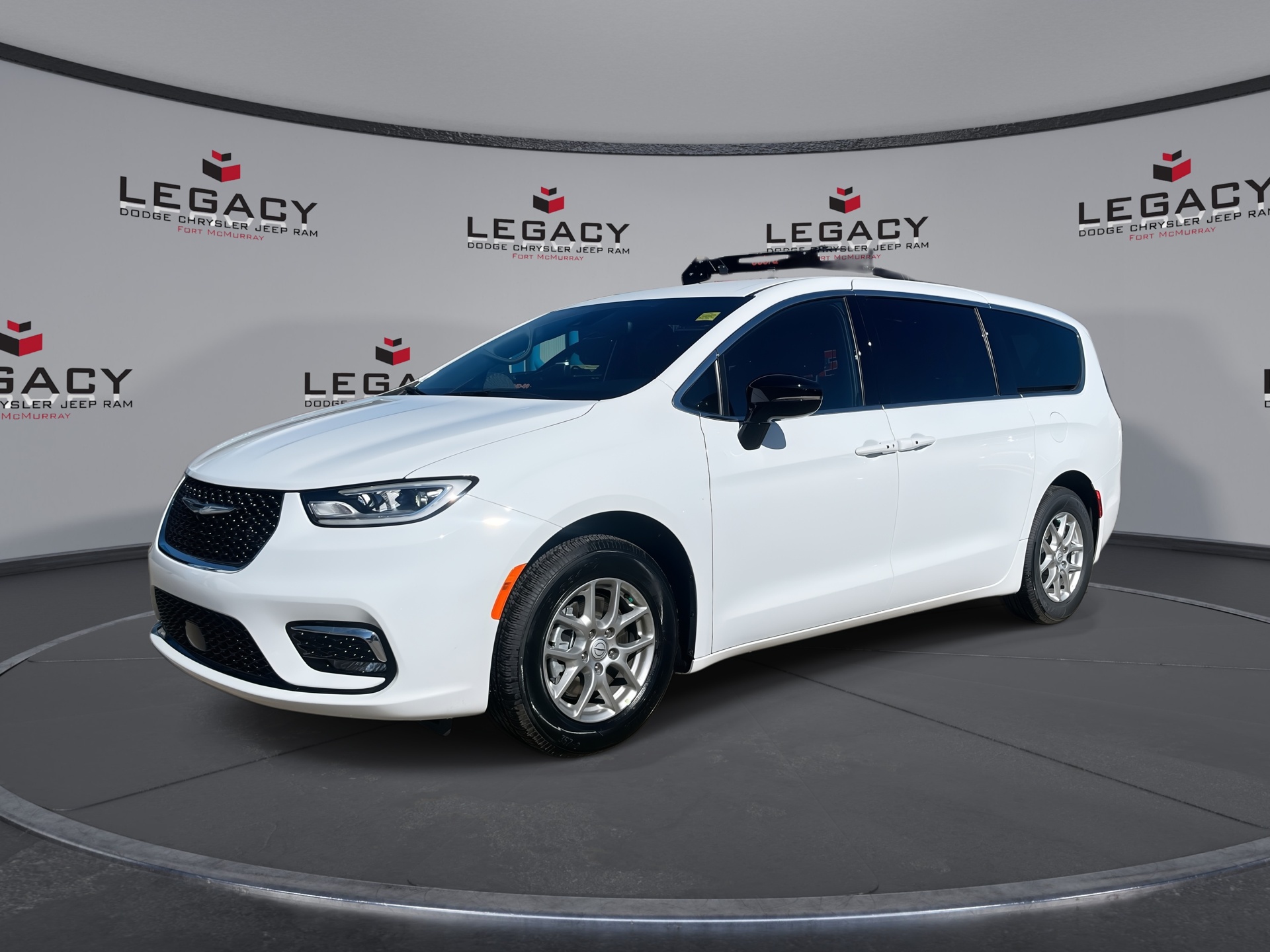 Bright White 2026 Chrysler Pacifica Minivan Front-Wheel Drive Automatic