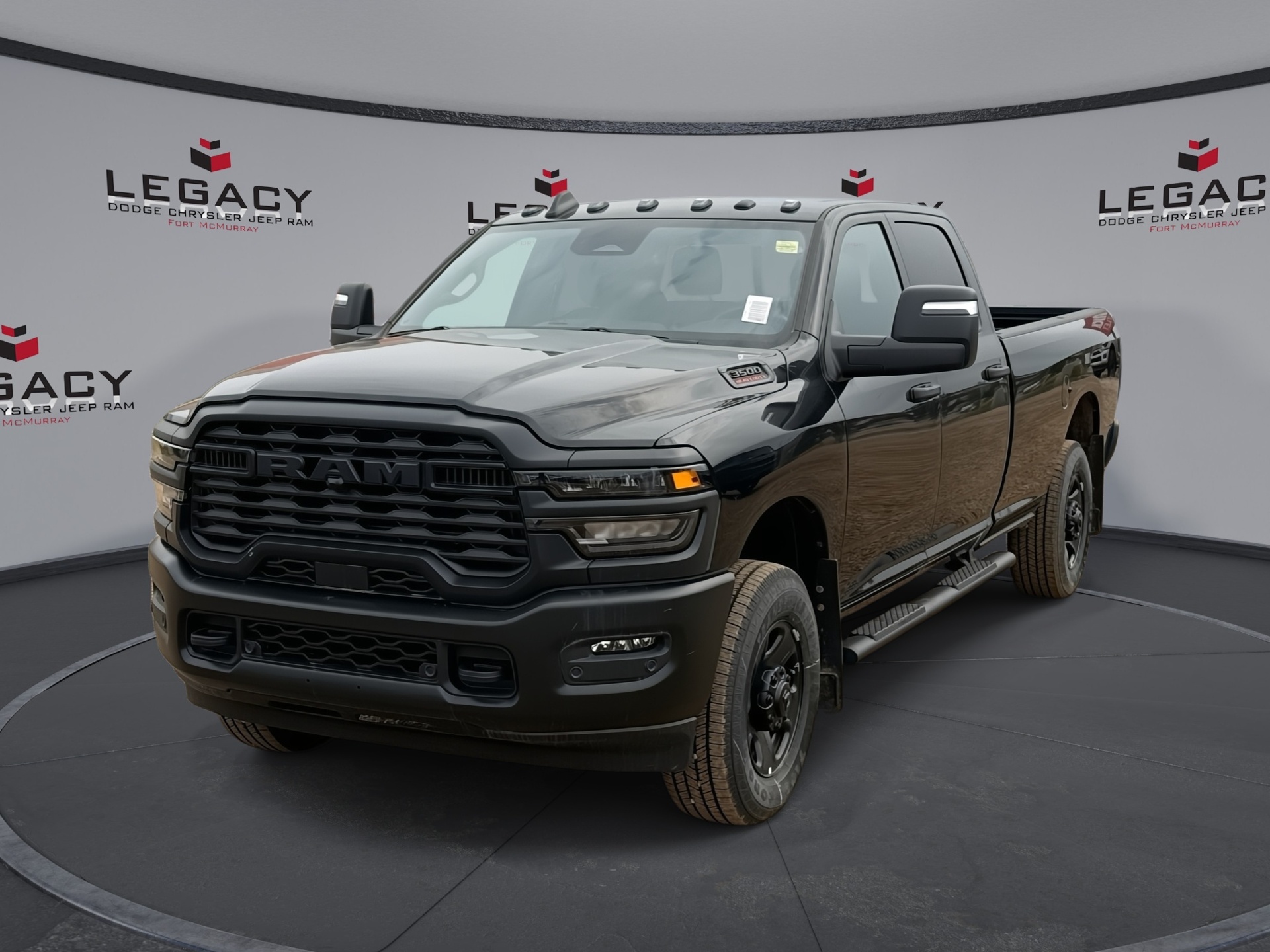 Diamond Black Crystal Pearlcoat 2026 RAM 3500 Pickup Truck Four-Wheel Drive Automatic