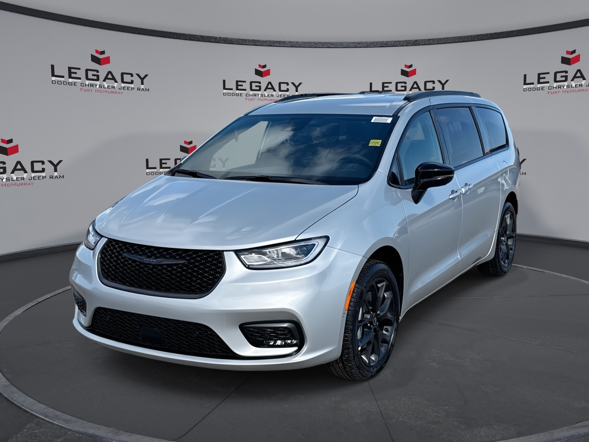 Silver Mist 2026 Chrysler Pacifica Minivan All-Wheel Drive Automatic