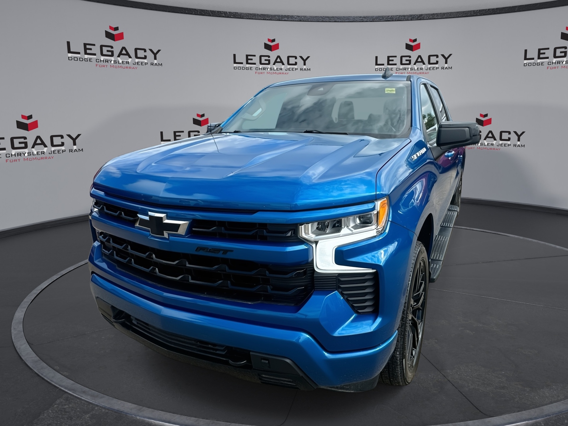 2022 Chevrolet Silverado 1500 RST Crew Cab 4WD