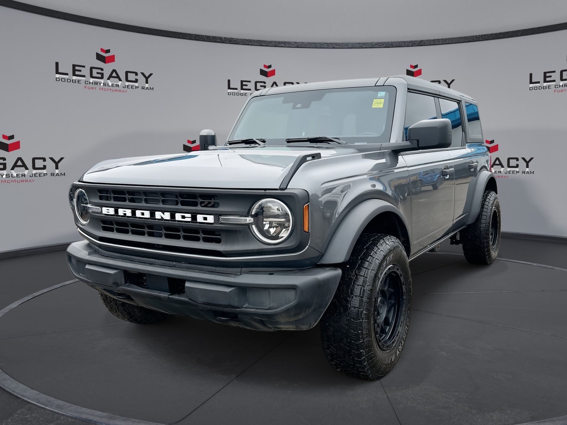 Gray (Carbonized Grey Metallic) 2025 Ford Bronco 4-Door 4WD SUV / Crossover Four-Wheel Drive Automatic