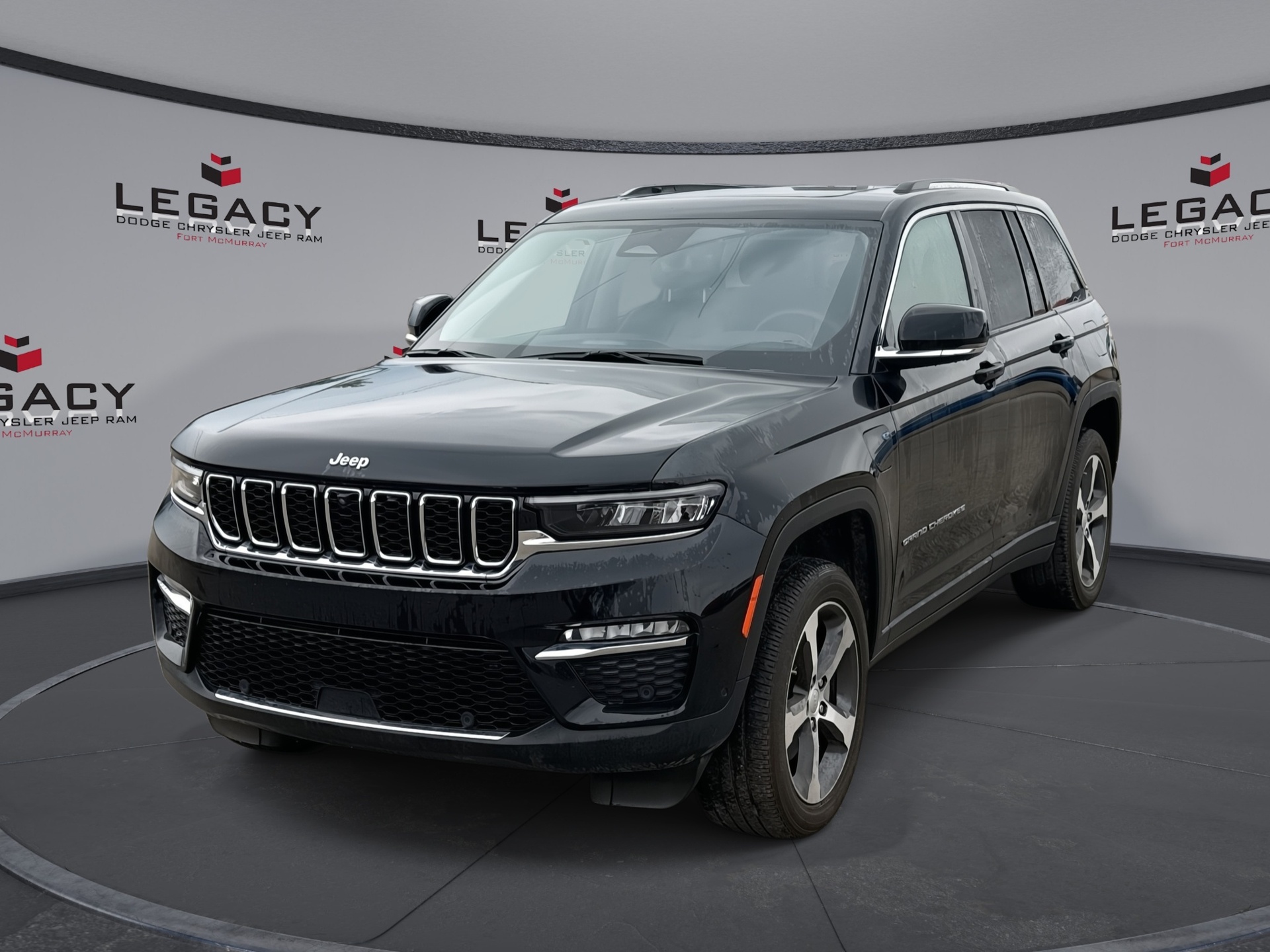 Diamond Black Crystal Pearl 2023 Jeep Grand Cherokee 4xe SUV / Crossover Four-Wheel Drive Automatic