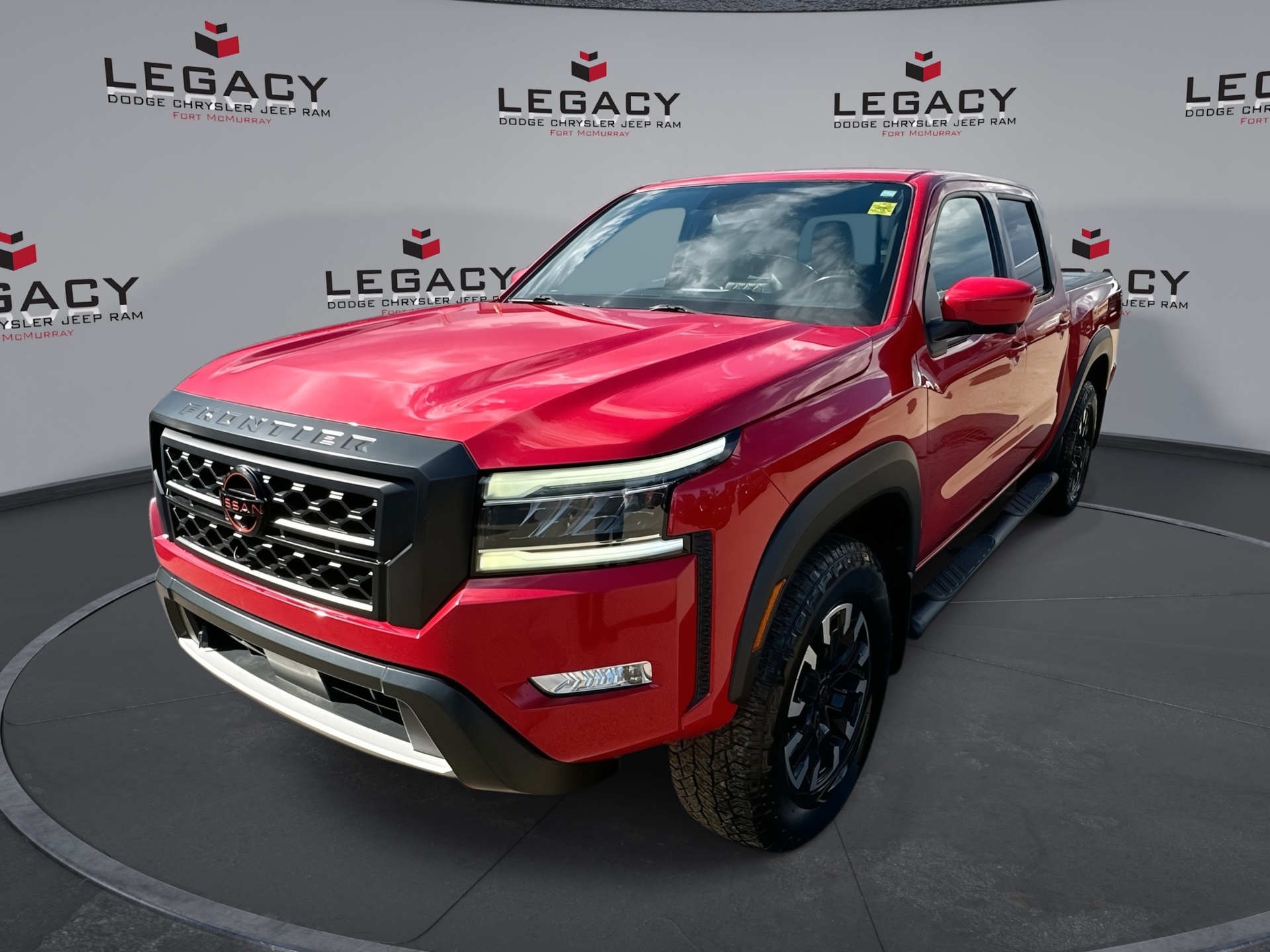 2022 Nissan Frontier PRO-4X Crew Cab 4WD