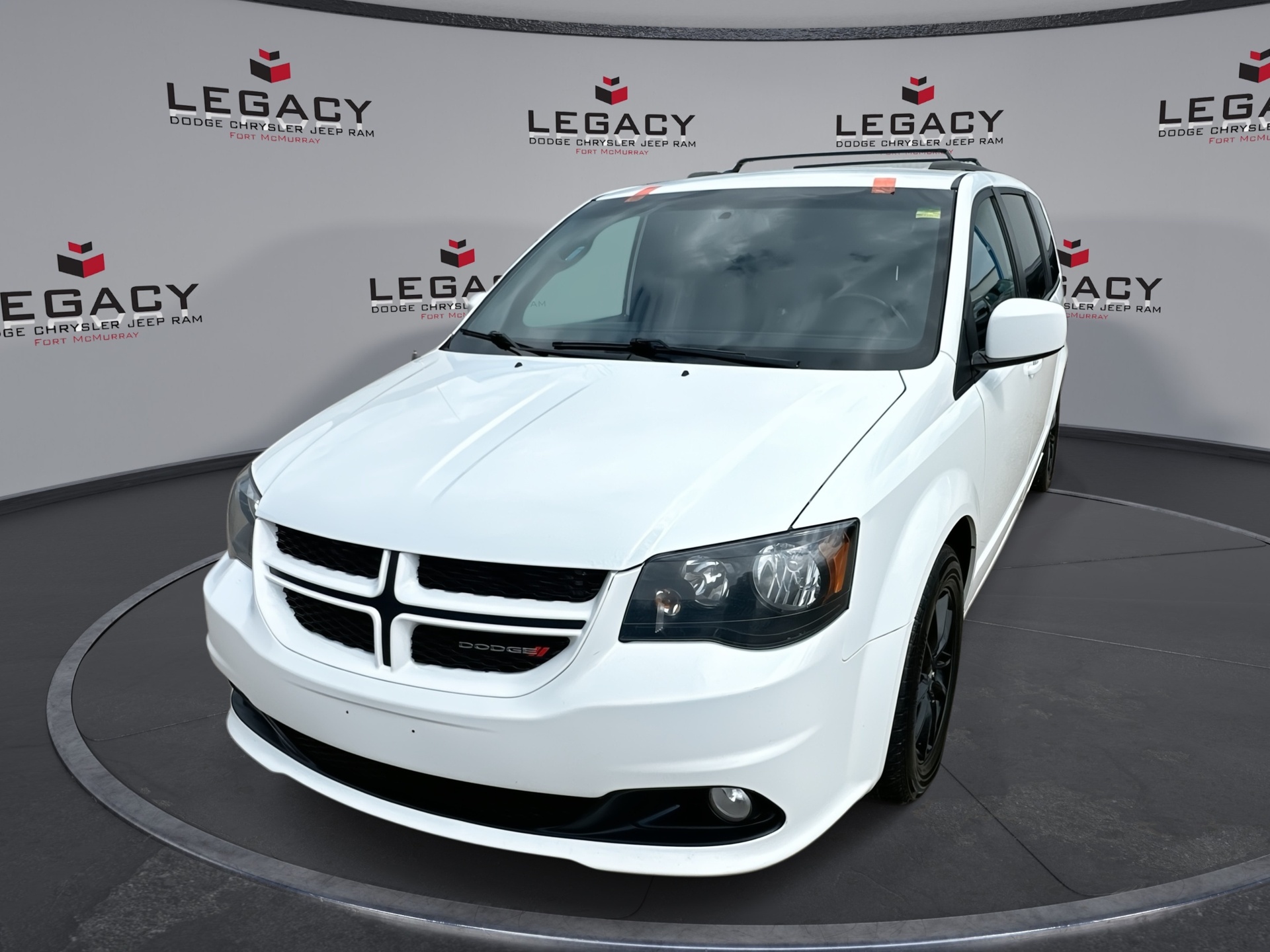 Bright White 2019 Dodge Grand Caravan Minivan Front-Wheel Drive Automatic