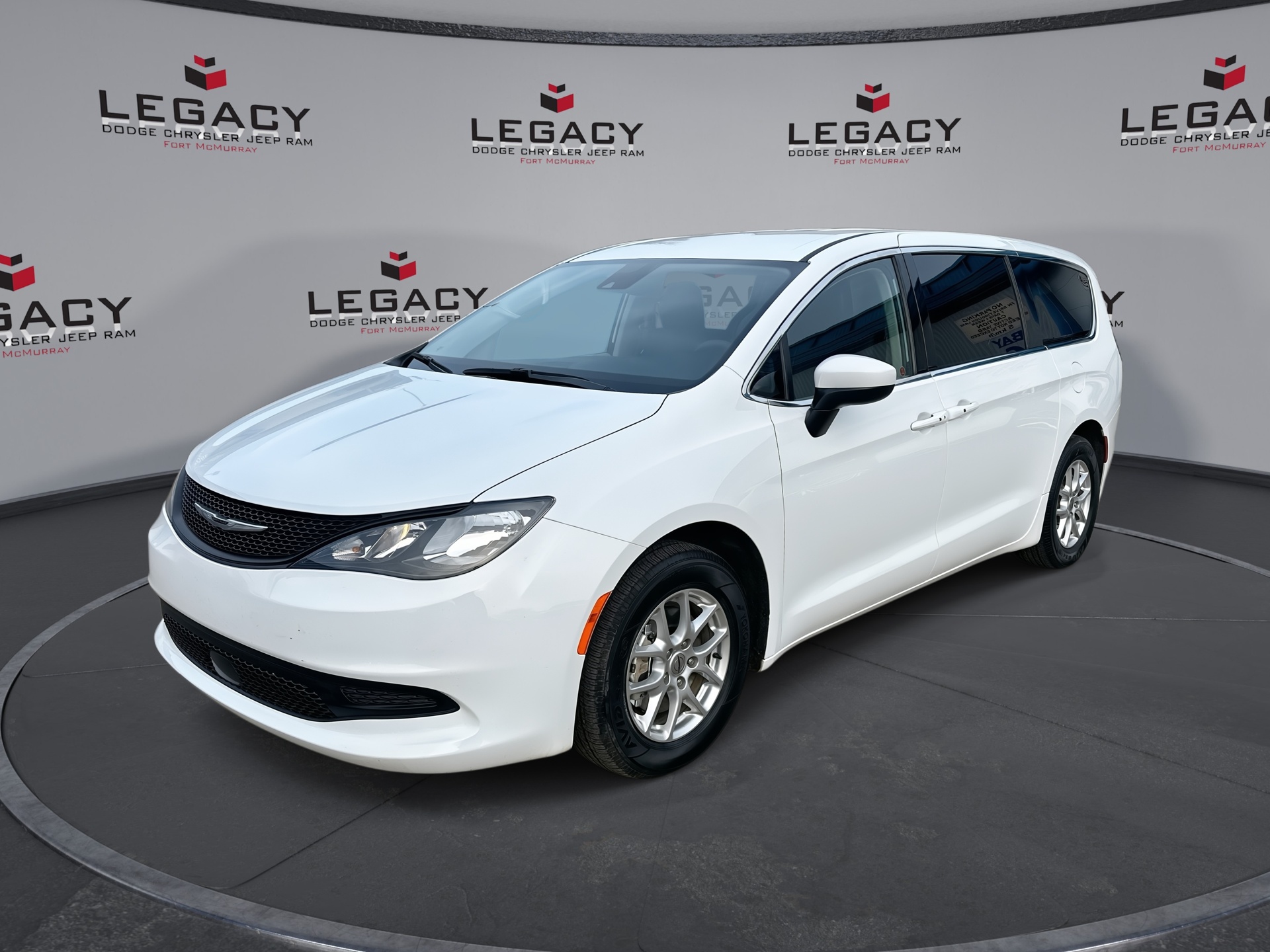 2023 Chrysler Grand Caravan SXT FWD