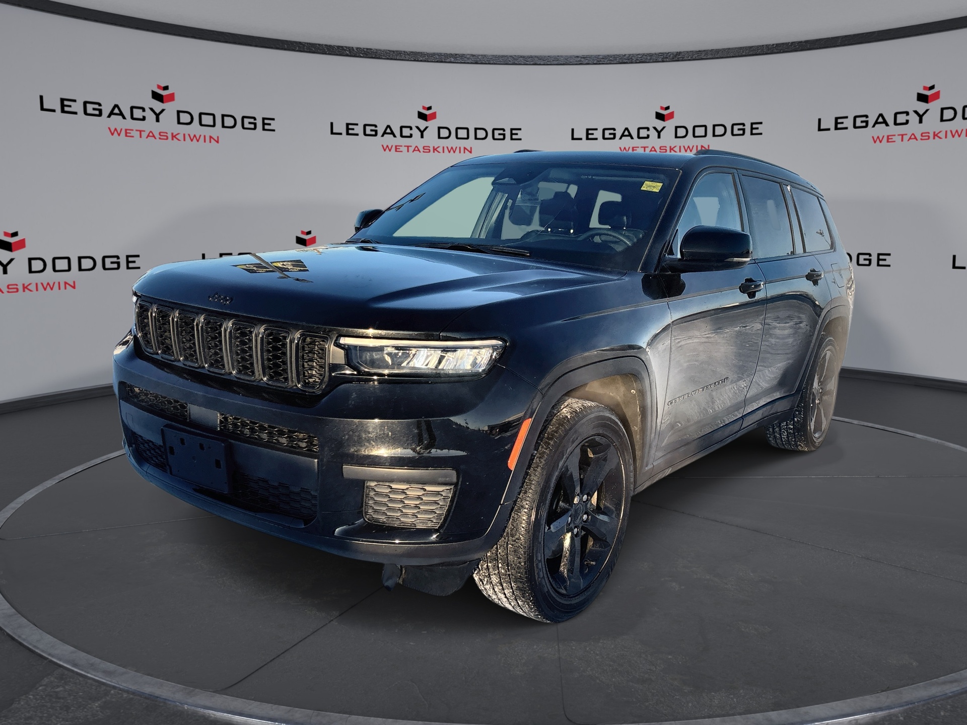 Diamond Black Crystal Pearlcoat 2025 Jeep Grand Cherokee L SUV / Crossover Four-Wheel Drive 8-Speed Automatic
