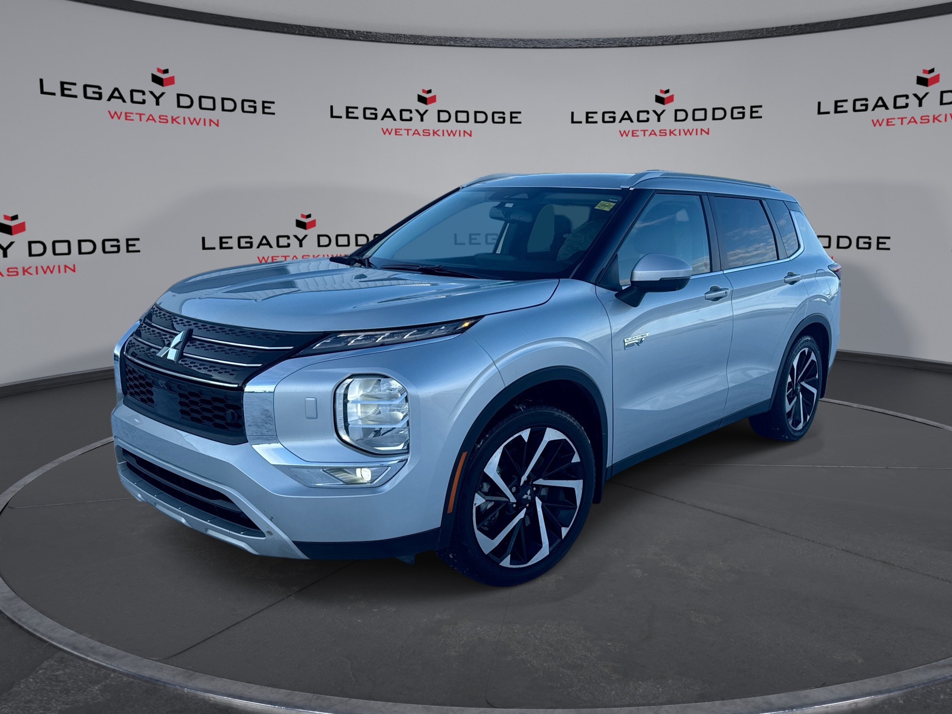 Mitsubishi Outlander Hybrid Plug-in SEL S-AWC 2024