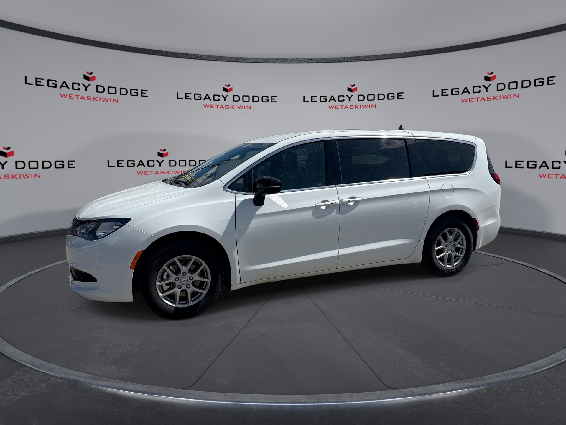Bright White 2025 Chrysler Grand Caravan Minivan Automatic