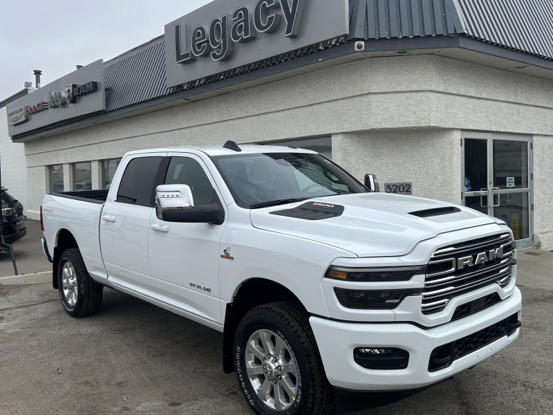 Bright White Clearcoat 2025 RAM 2500 Pickup Truck Four-Wheel Drive 8-Speed Automatic