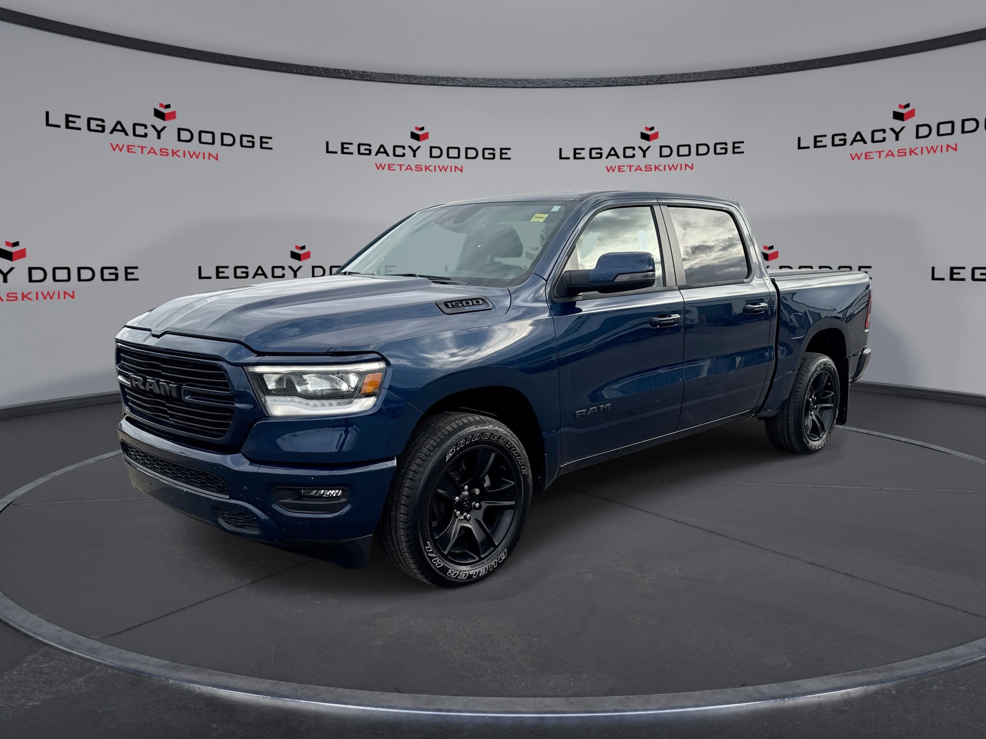 Patriot Blue Pearlcoat 2024 RAM 1500 Pickup Truck 8-Speed Automatic