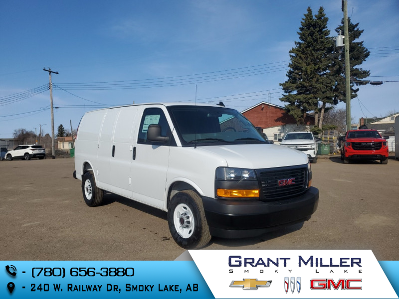 Summit White 2025 GMC Savana Cargo 3500 RWD Van Rear-Wheel Drive Automatic