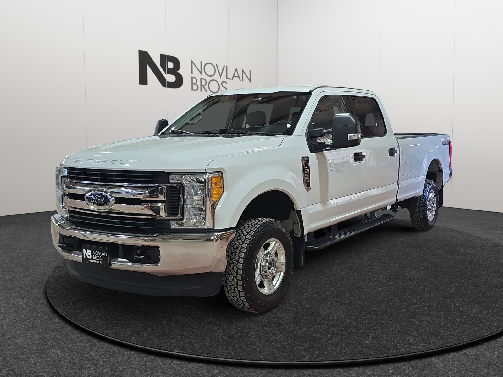2017 Ford F-350 Super Duty XLT Crew Cab 4WD