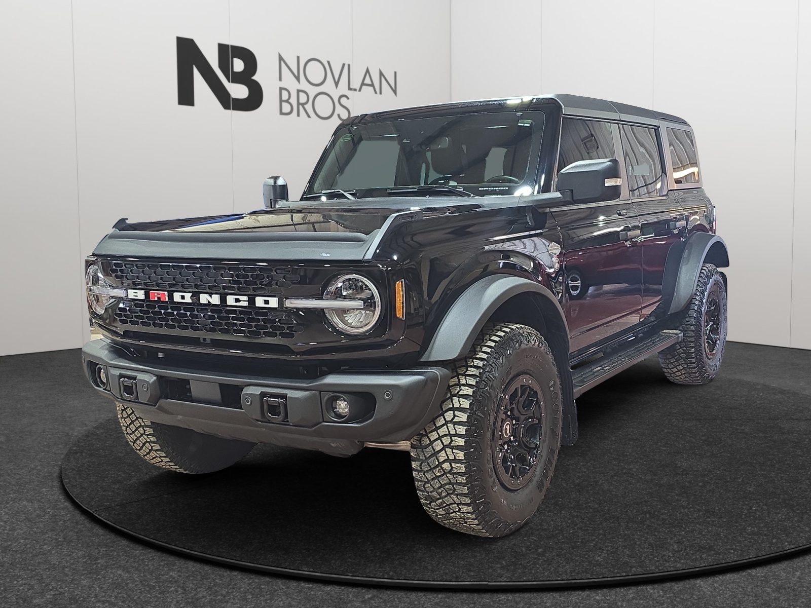 Black 2023 Ford Bronco Wildtrak Advanced 4-Door 4WD SUV / Crossover Four-Wheel Drive Automatic