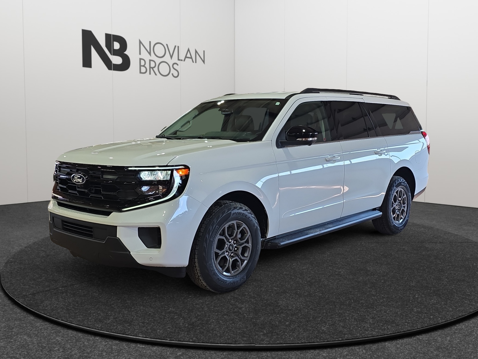 Star White Metallic Tri-Coat 2027 Ford Expedition SUV / Crossover Four-Wheel Drive Automatic