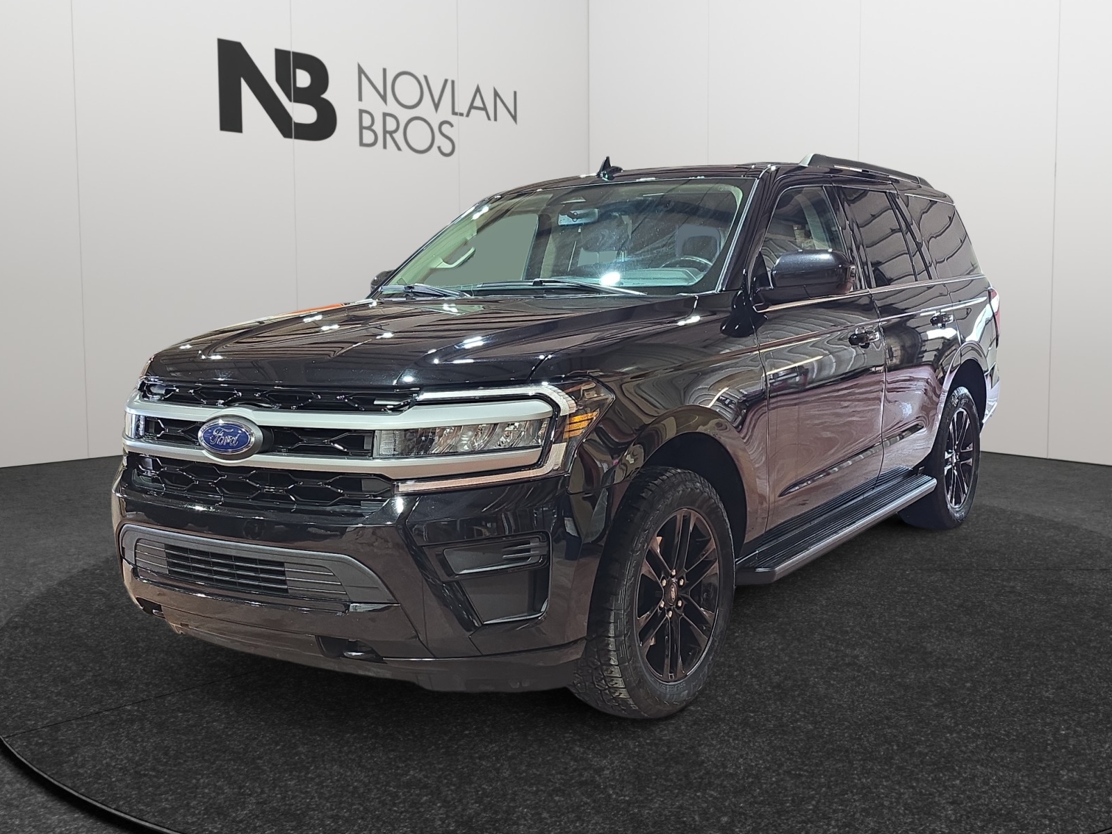 Black 2024 Ford Expedition SUV / Crossover Four-Wheel Drive Automatic
