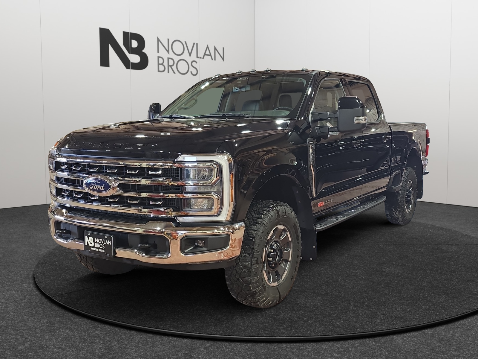 2024 Ford F-350 Super Duty Lariat Crew Cab 4WD