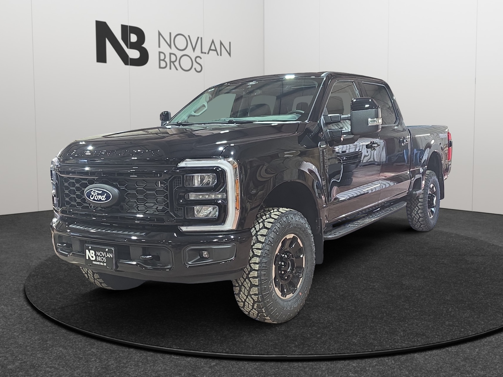 2027 Ford F-250 Super Duty Lariat Crew Cab 4WD
