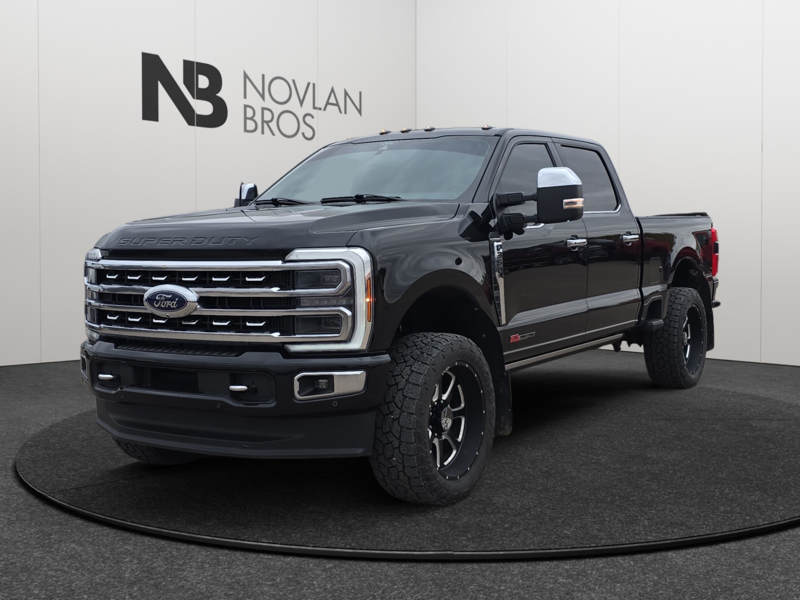 2024 Ford F-350 Super Duty Platinum Crew Cab 4WD