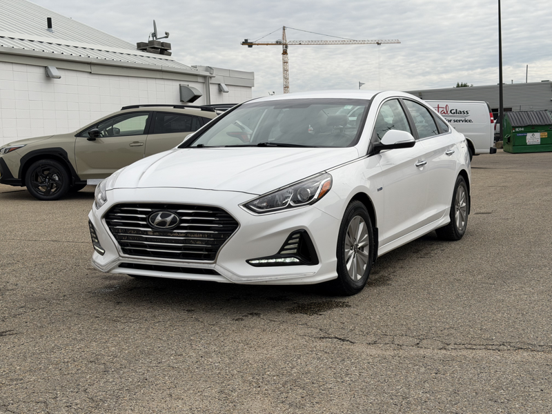 Hyper White 2018 Hyundai Sonata Hybrid Sedan Front-Wheel Drive 6-Speed Automatic
