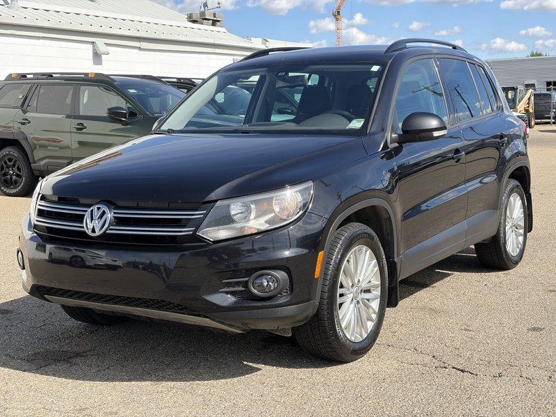 Black 2016 Volkswagen Tiguan SUV / Crossover 6-Speed Automatic