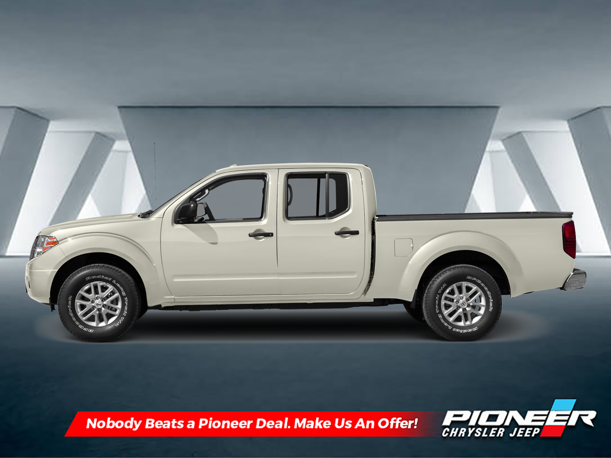 White 2016 Nissan Frontier SV Crew Cab 4WD Pickup Truck Four-Wheel Drive Automatic