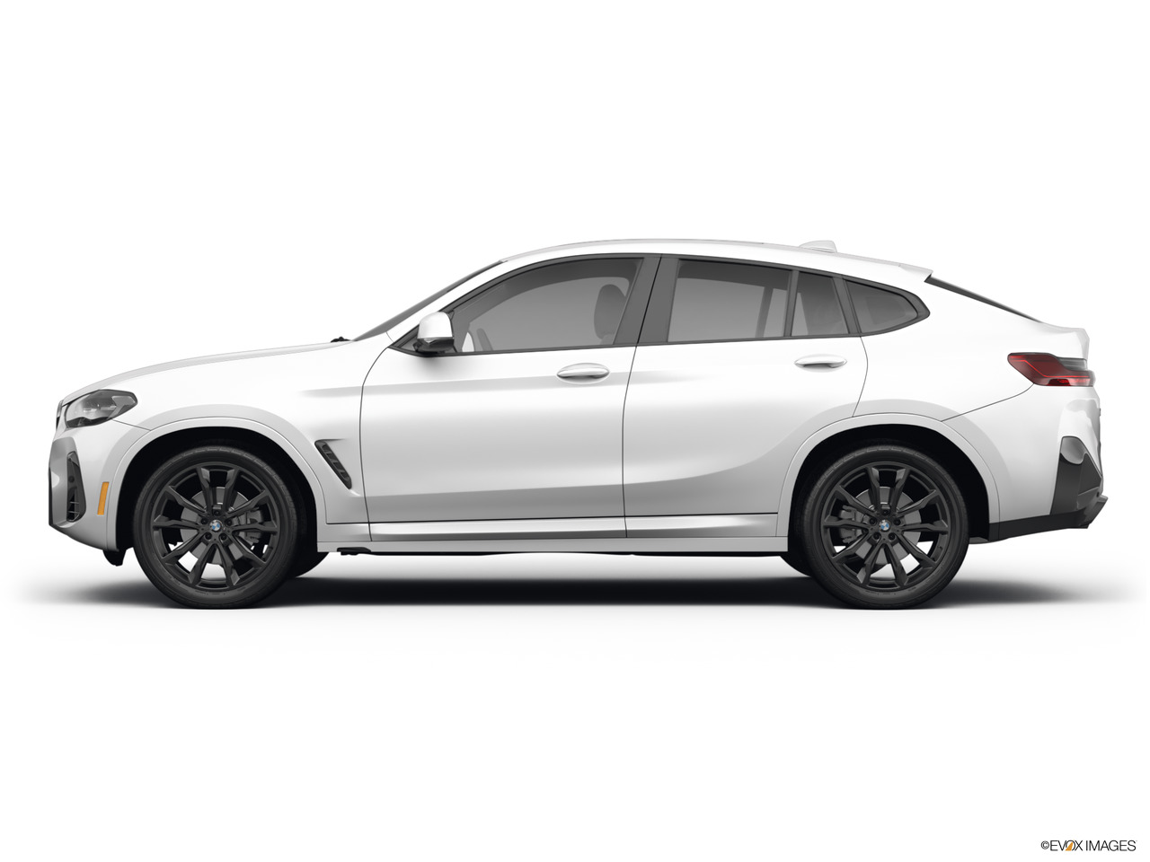 2025 BMW X4 M40i AWD