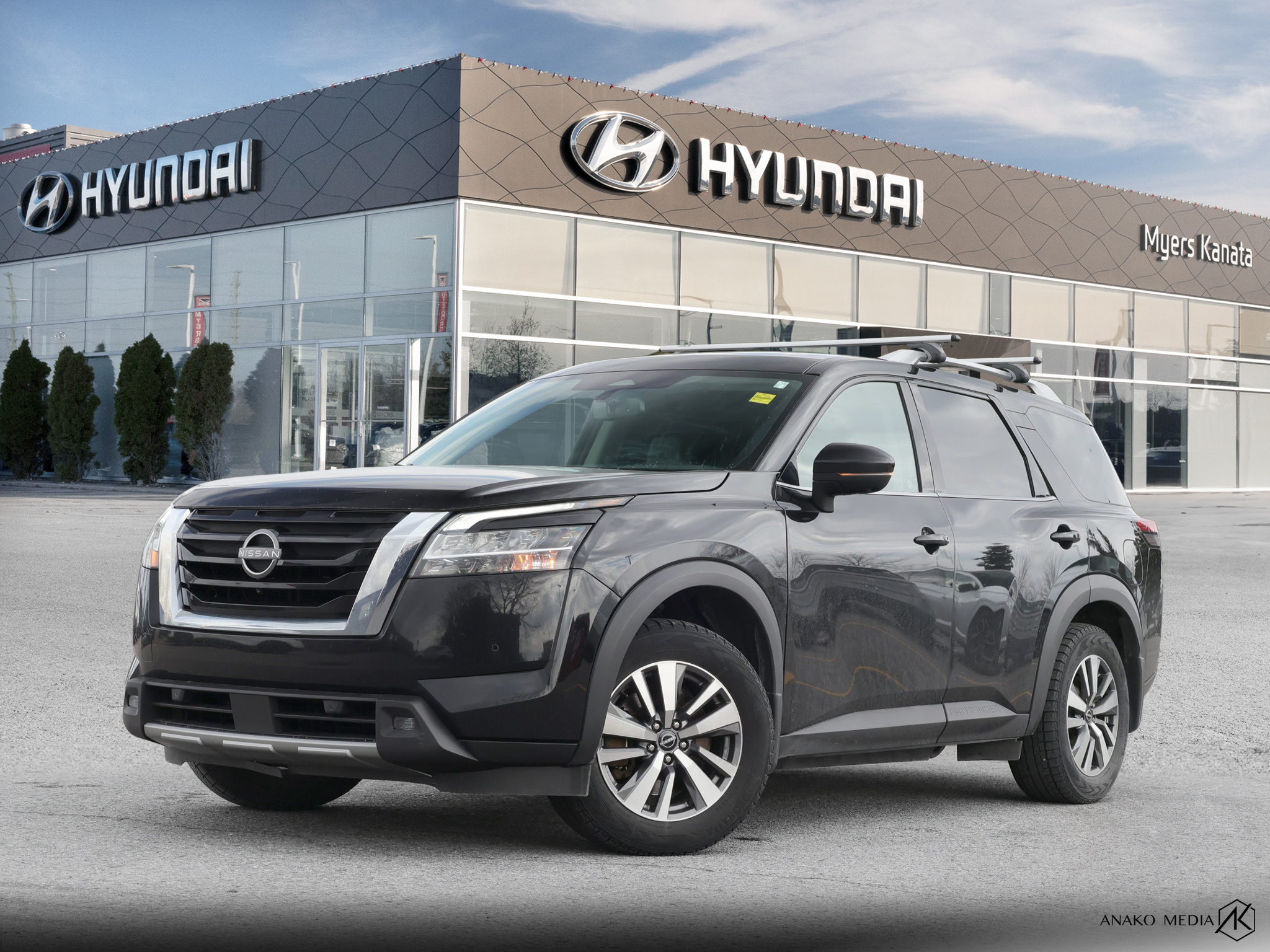 2022 Nissan Pathfinder SL 4WD