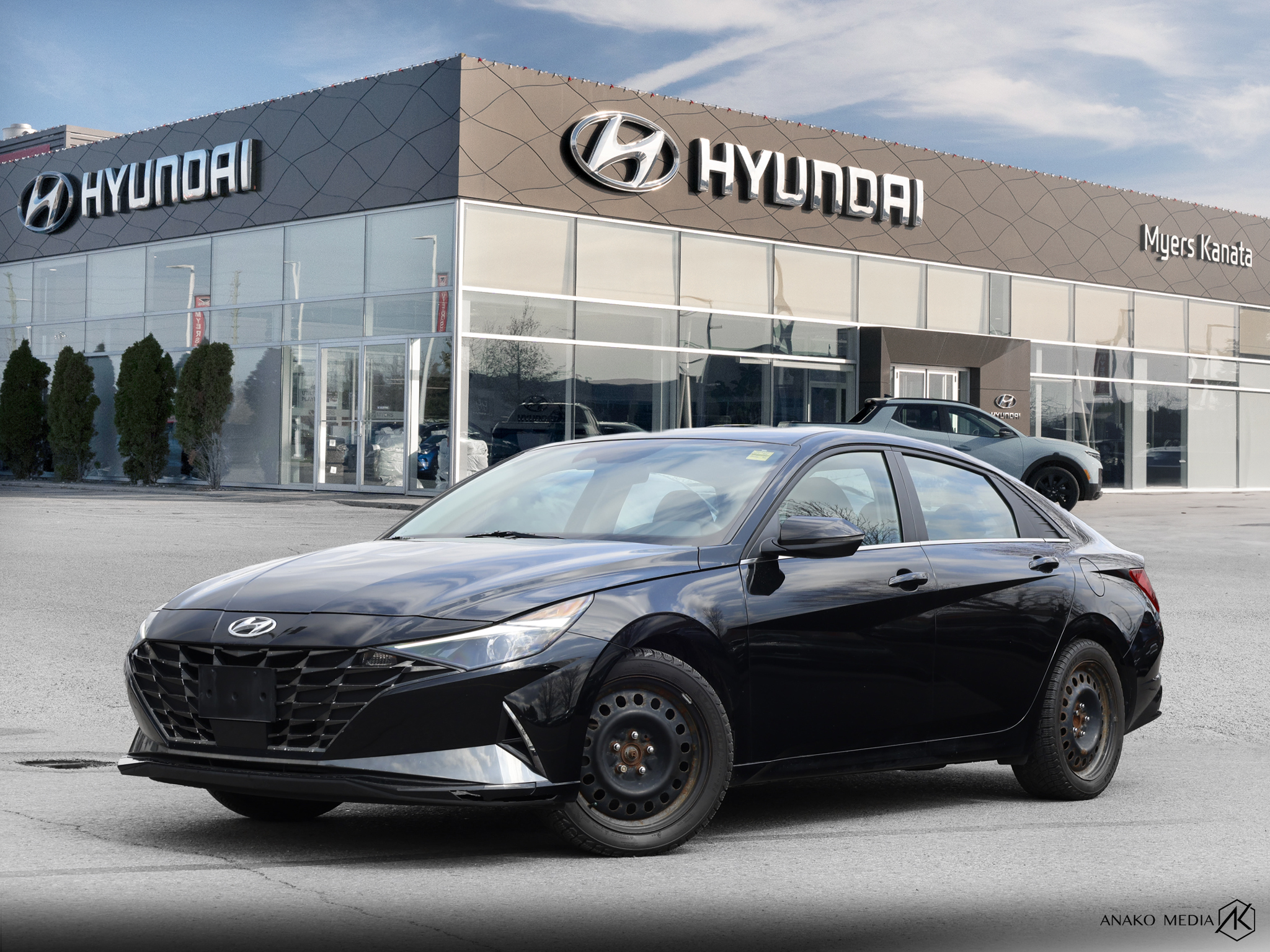 2023 Hyundai Elantra Luxury FWD