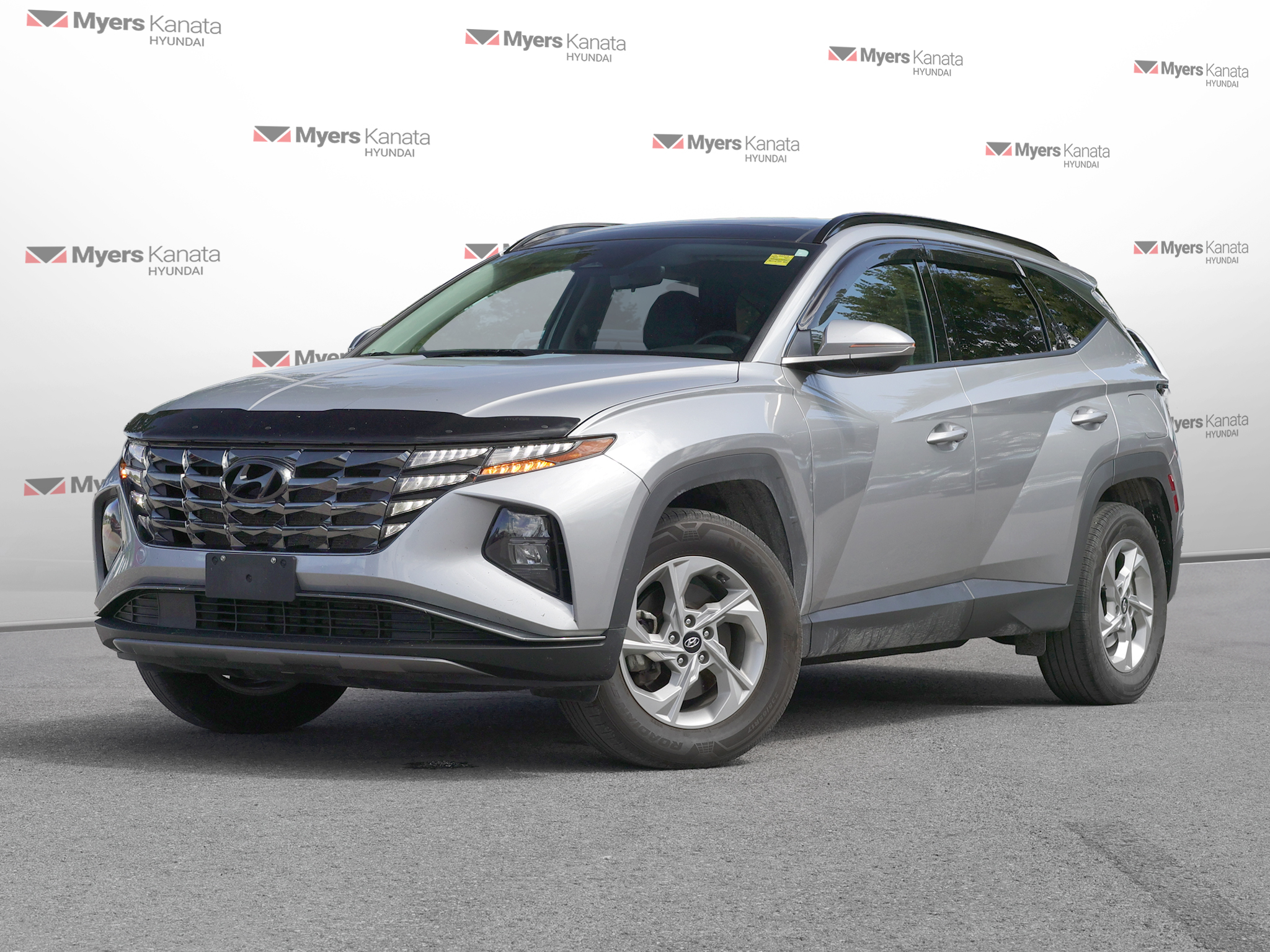 Crystal White Tricoat 2023 Hyundai Tucson SUV / Crossover Automatic