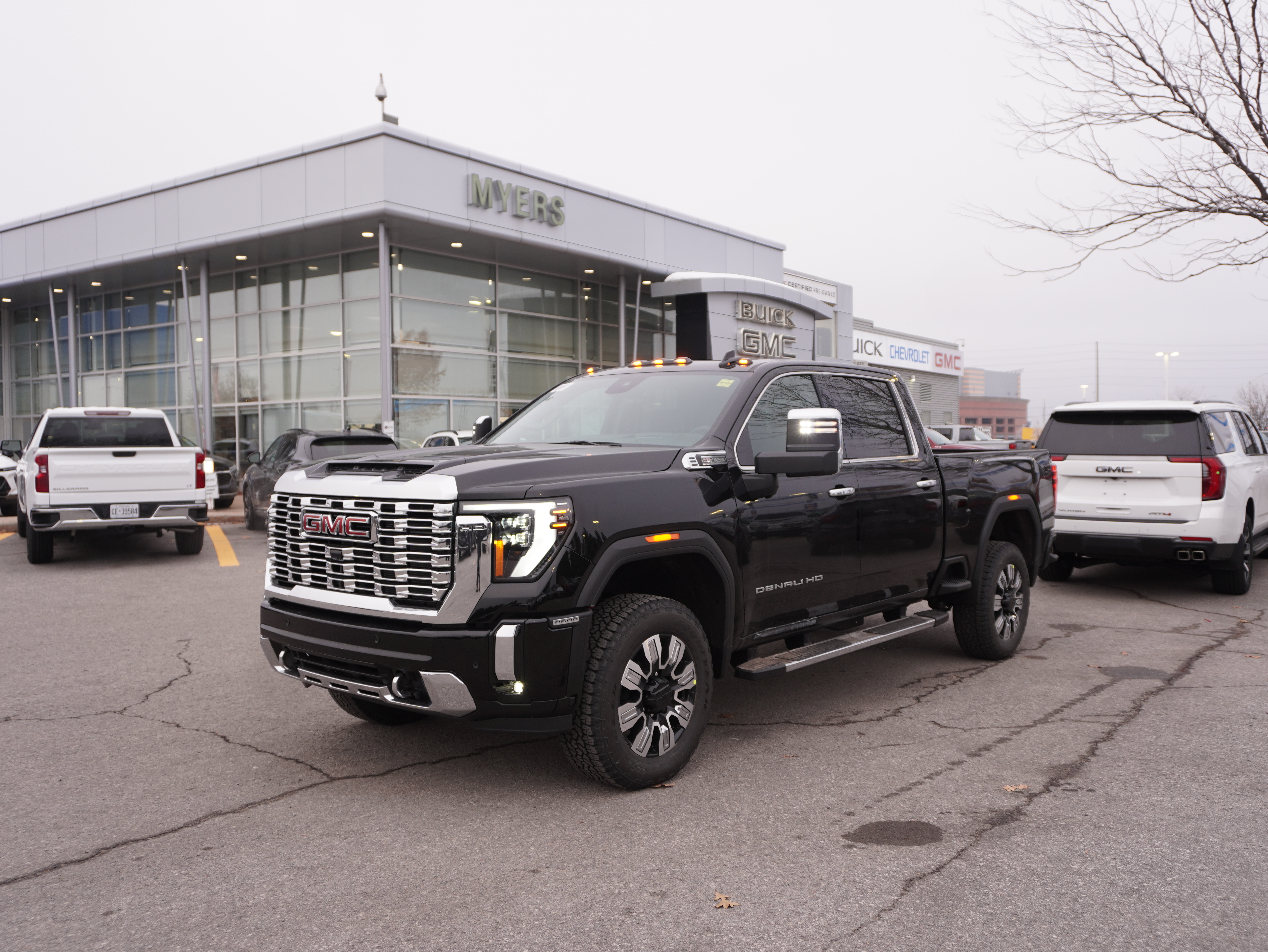 2026 GMC Sierra 2500HD Denali Crew Cab 4WD