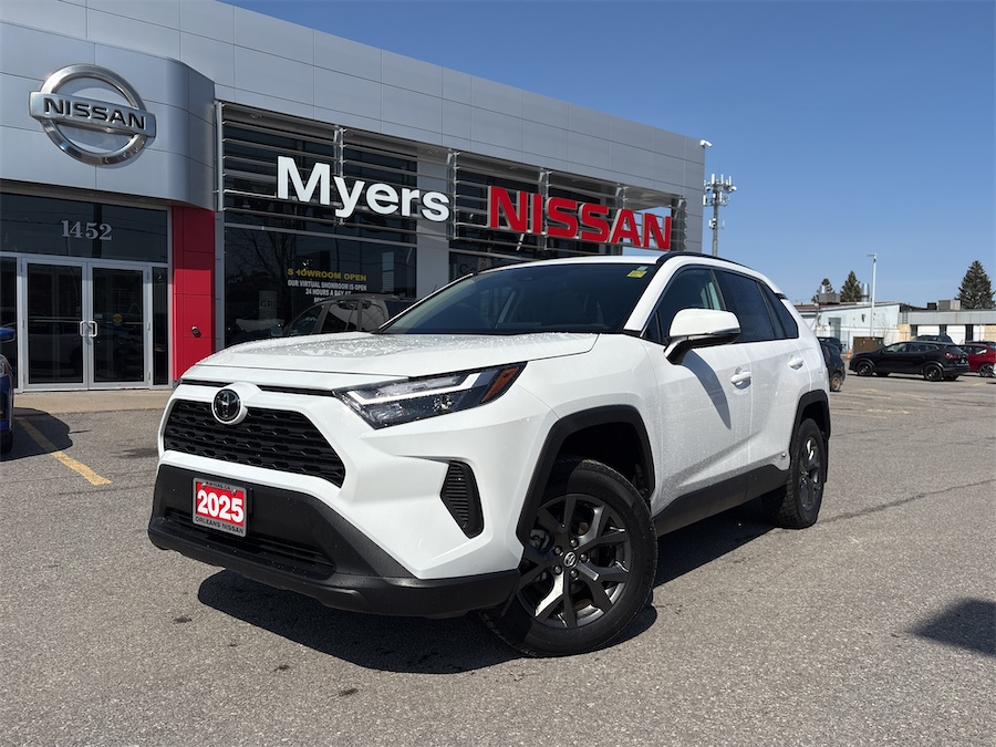 2025 Toyota RAV4 Hybrid XLE AWD