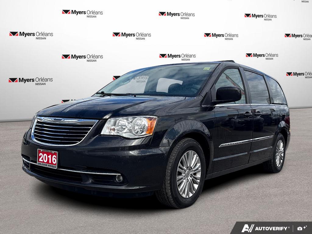 2016 Chrysler Town & Country Touring-L FWD