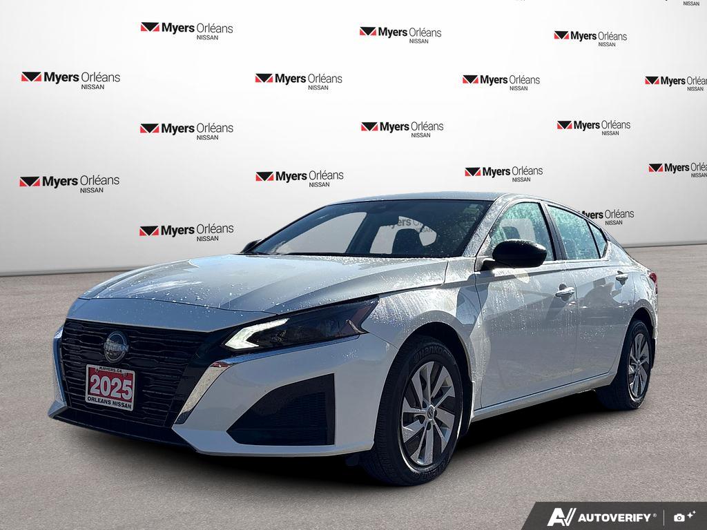 White 2025 Nissan Altima Sedan  Automatic