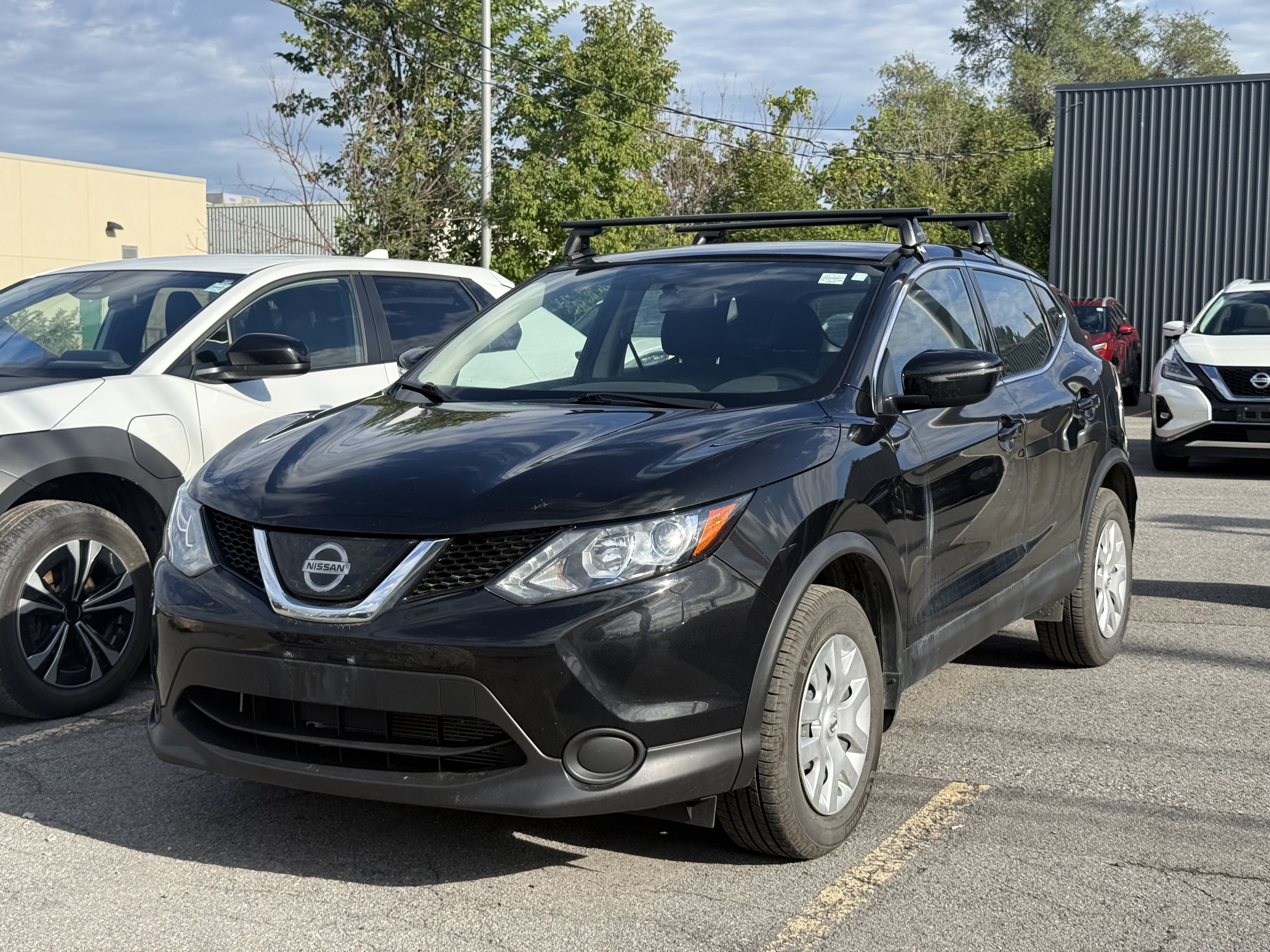 Gray (Magnetic Black Metallic) 2019 Nissan Qashqai SUV / Crossover  Manual